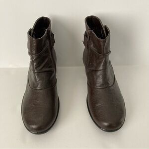 Easy Street Boots | Size 8